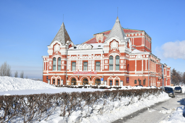 Озвученные решения дадут новый мощный стимул к развитию отрасли: деятели культуры Самарской области прокомментировали Послание Президента