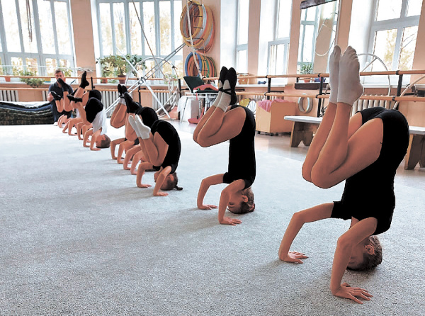 Чапаевские циркачи получили новый реквизит 