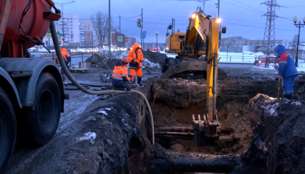 В поселке Мехзавод восстановят нормальную подачу холодной воды до конца 2 января