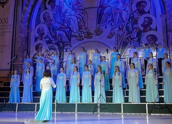 В московском храме Христа Спасителя выступил сызранский хор 