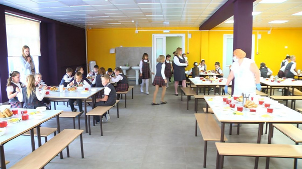В Самарской области обновляют школьные пищеблоки и обеденные залы