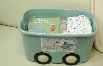 8,5 тысячи подарочных наборов при рождении первенцев вручили в Самарской области