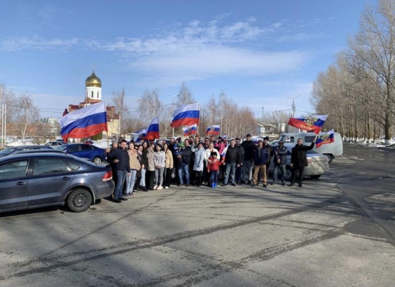 В России состоялись автопробеги в поддержку спецоперации на Украине
