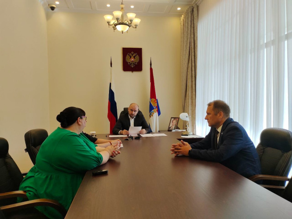 Решают насущные вопросы: Вячеслав Федорищев провел прием граждан