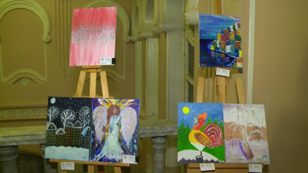 В Самаре открылась выставка картин детей с ОВЗ "Души цвета покажем" 