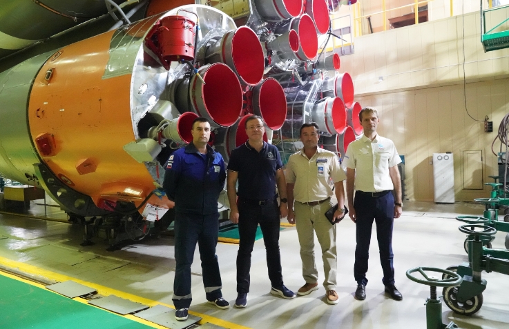 Дмитрий Азаров поздравил коллектив РКЦ "Прогресс" с успешным запуском ракеты-носителя "Союз-2.1" с Байконура