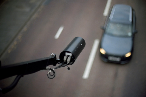 В России могут внести изменения в правила размещения камер контроля скорости на дорогах 