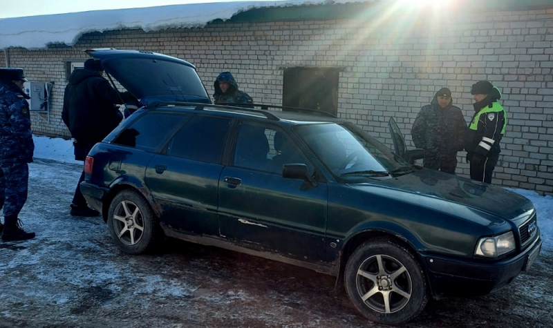 Арестовали машину прямо на дороге: в Борском полицейские и приставы провели рейд по должникам