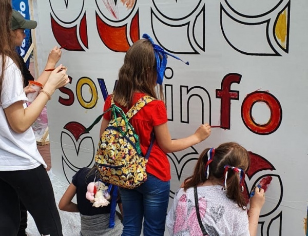 Творчество в кубе: на "ВолгаФесте" продолжает работу площадка sova.info