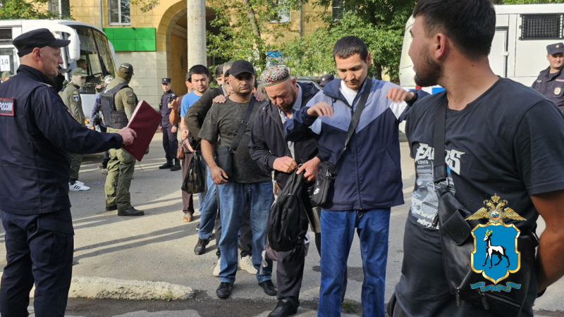 В Самаре полицейские поймали 21 мигранта-нелегала