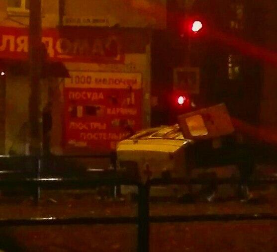 В Самаре водитель Приоры устроил ДТП с машиной скорой, пострадали трое медиков