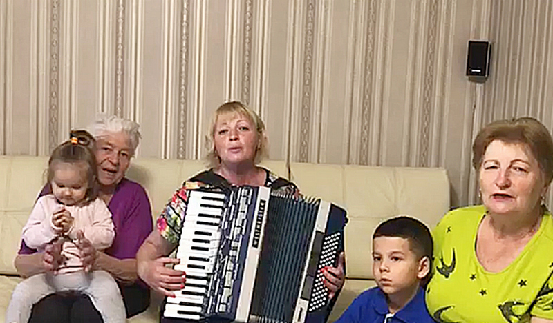 В Отрадном культурный организатор приняла пенсионерку в приемную семью 