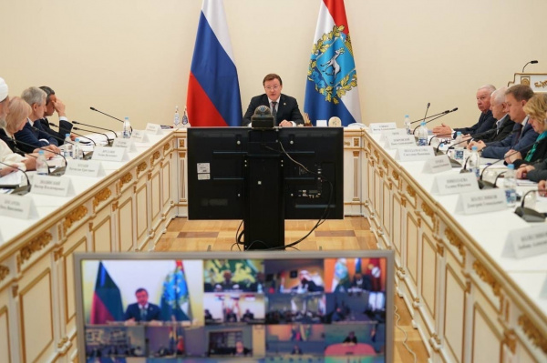 Дмитрий Азаров: Целый ряд наших предложений получил поддержку Президента