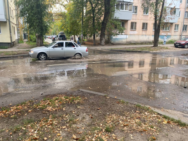 В тазиках живем: жители самарской хрущевки на Волгина жалуются на проблемы с водой