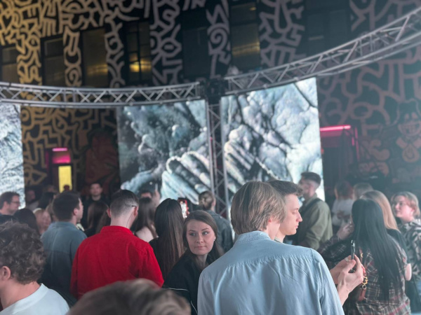 Лестница из кошмаров и экраны с помехами: как в самарском "Доме 77" прошла "Ночь музеев"