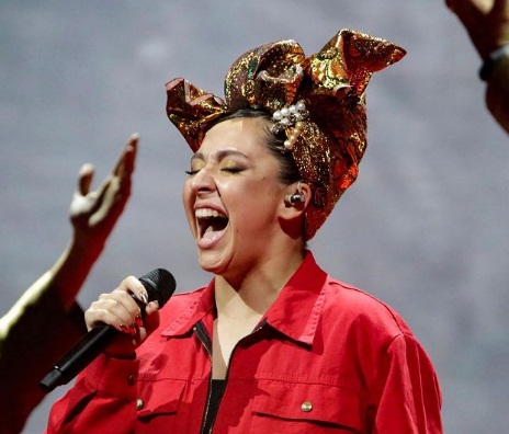 Российская певица Манижа прошла в финал конкурса "Евровидение-2021"