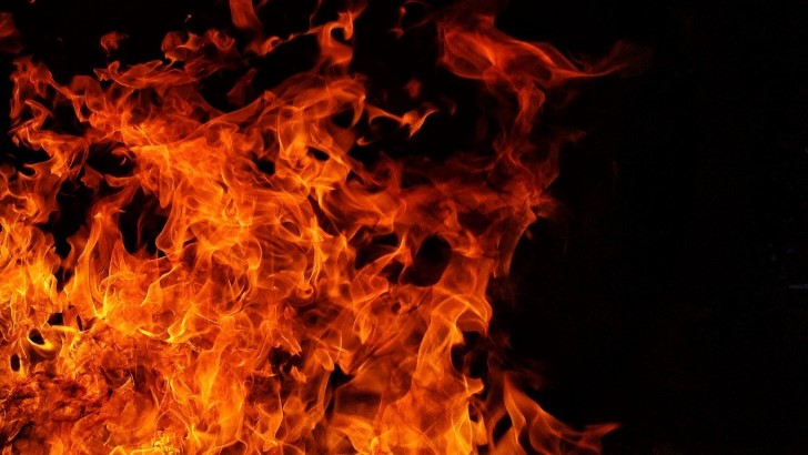 В Тольятти при пожаре погибла женщина