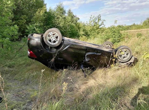 В Самарской области 24 июля погиб водитель перевернувшегося в кювет Renault Logan