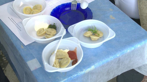 Участники пельминиады в Кинельском районе приготовили мини-равиоли