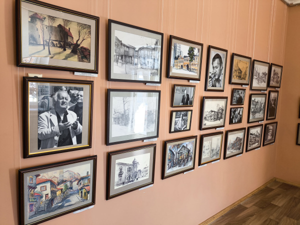 Мир глазами зодчего: в Самаре выставили графику архитектора и художника Каркарьяна