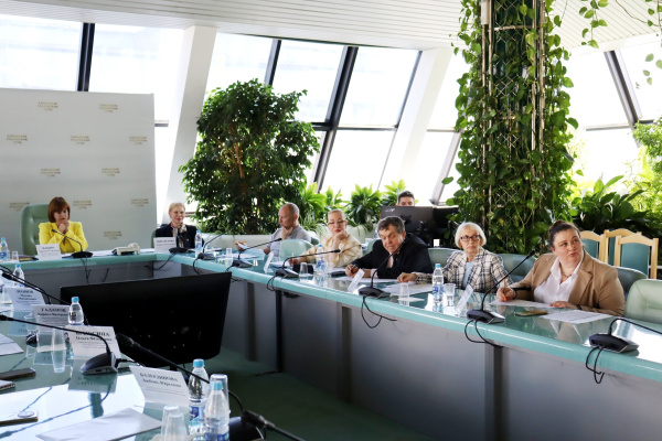 В Самарской губернской думе выбрали победителей конкурса "Репин наш!"