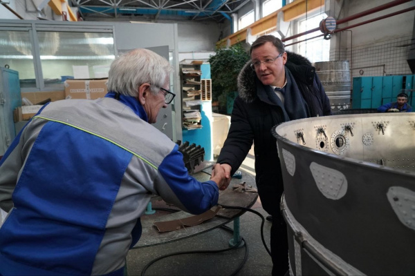 Дмитрий Азаров провел встречу с руководителями предприятий оборонно-промышленного комплекса Самарской области