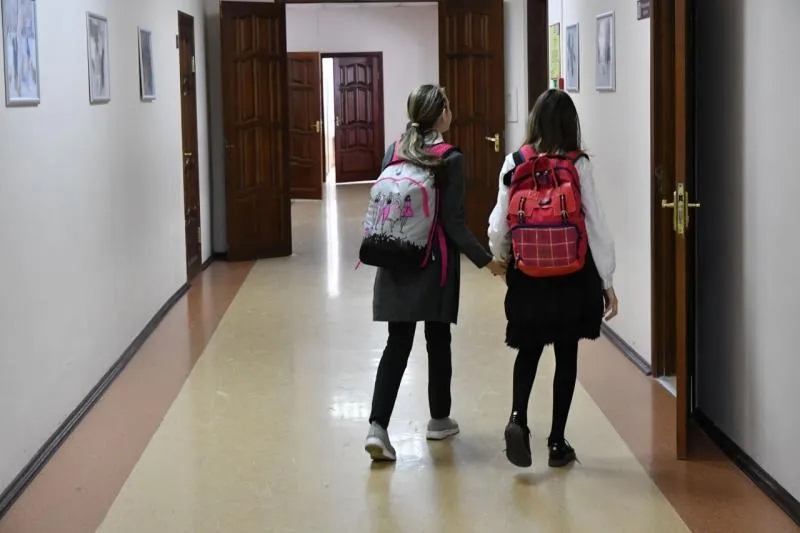 Драка в школе: в Дзержинске учитель математики набросился на ученика