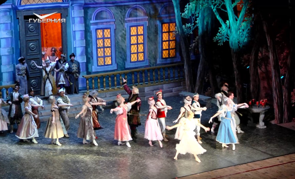 Самарский театр оперы и балета выступил в Тольятти