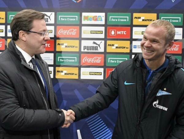 Дмитрий Азаров пригласил Александра Анюкова на тренерскую работу