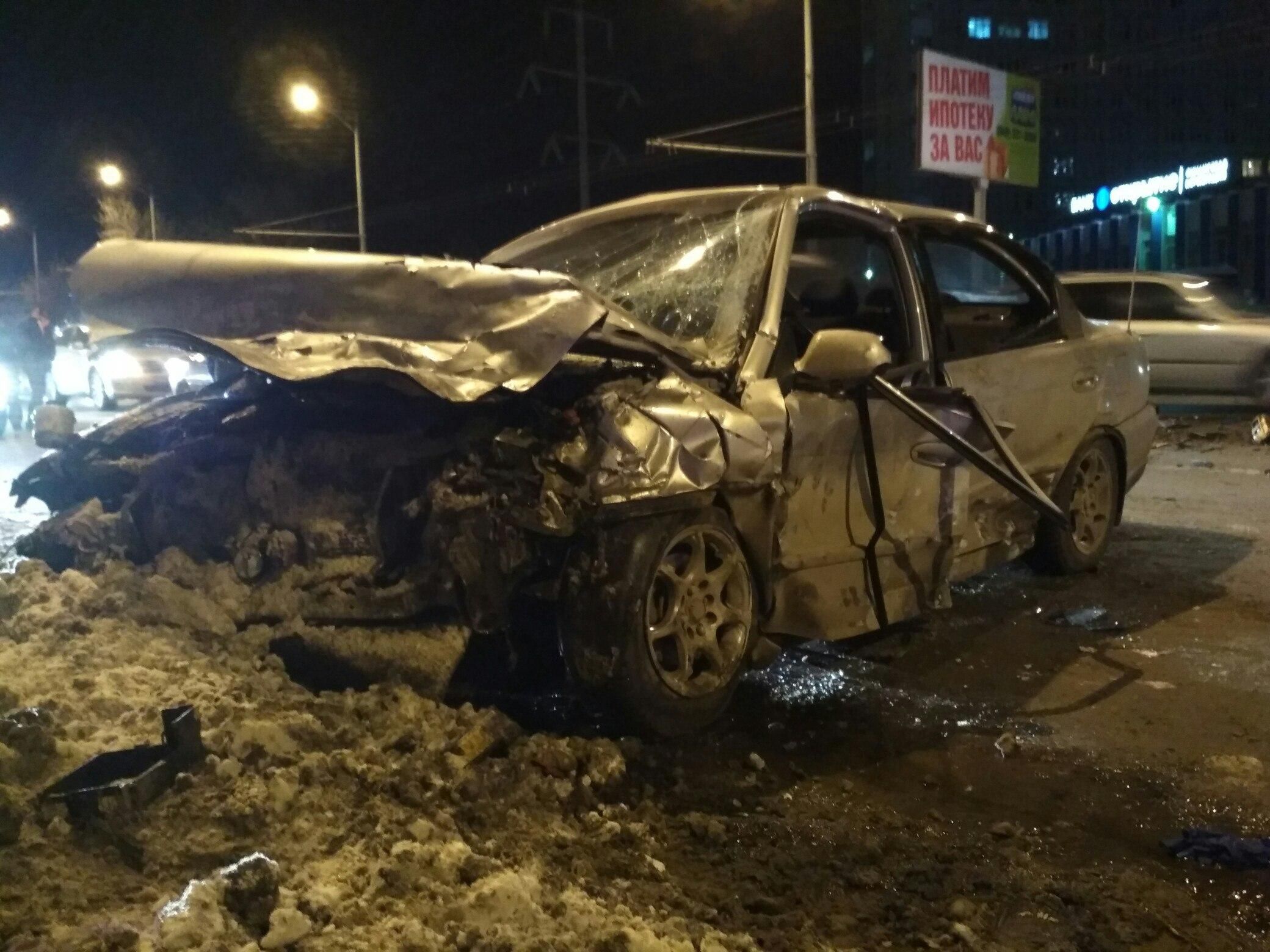 Дтп московский. Авария на Московском шоссе Самара. ДТП на Московском шоссе вчера. Авария на Московском шоссе вчера. ДТП Самара Московское шоссе.