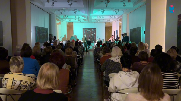 "Без солнца": самарцам показали музыкальный спектакль по пьесе Горького