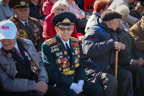 Больше половины россиян считают День Победы самым важным праздником