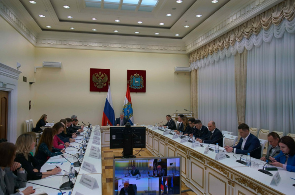 Дружить домами: представители Самарской области и ДОМ.РФ обсудили совместные проекты