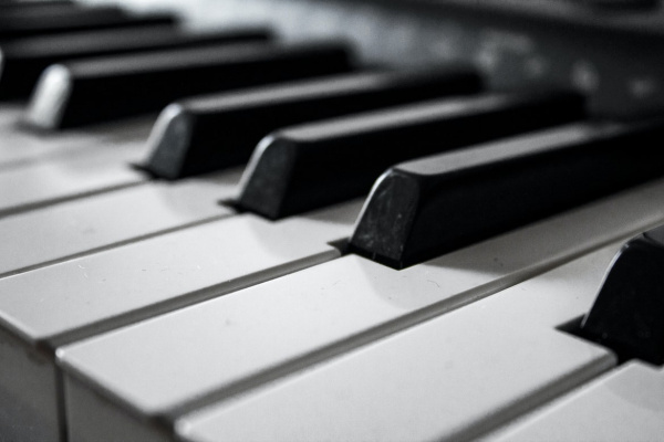 По нацпроекту Культура в музыкальные школы Самарской области за год поступило более 200 новых инструментов