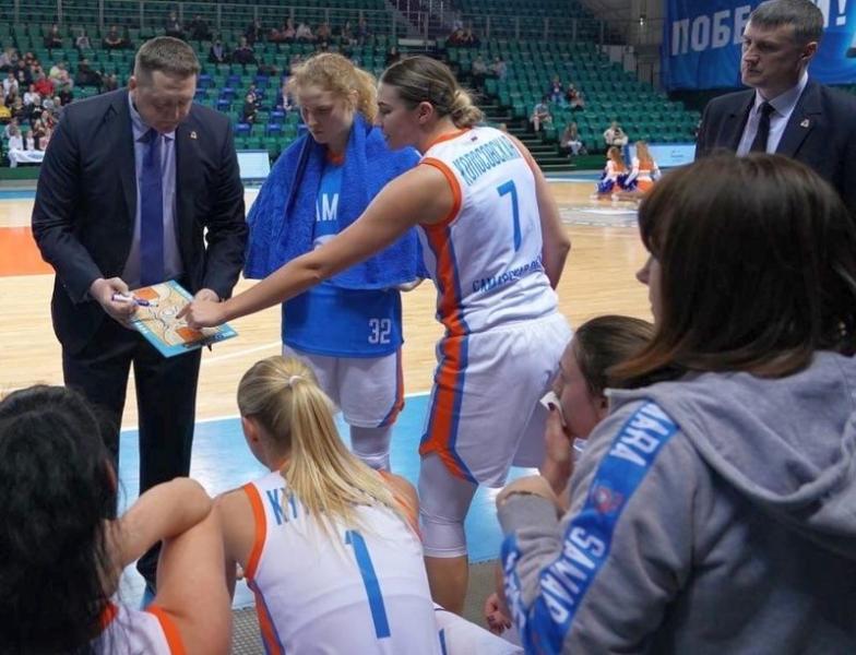 Самарская баскетболистка Дарья Курильчук тренируется в открытом лагере женской сборной России 