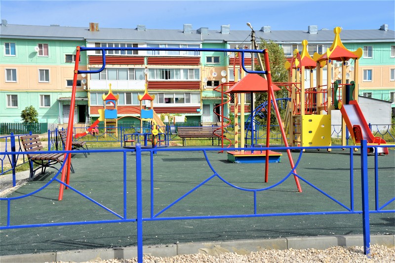 Две спортивно-игровые площадки готовятся к открытию в Красноармейском районе