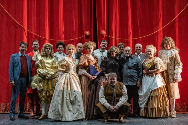 Самарский "Тартюф" получил спецприз на фестивале губернских театров