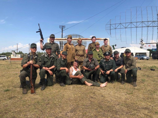 В Самарской области реконструкторы оживили события 1943 года на Белгородчине