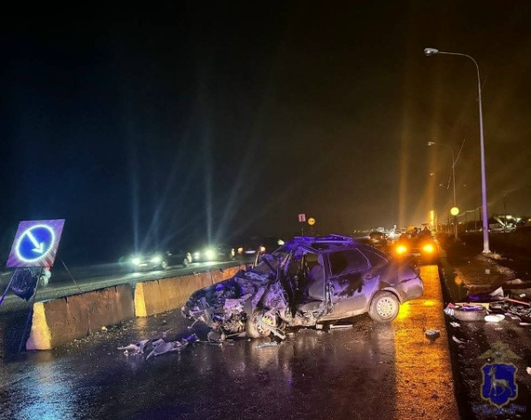 В Тольятти водитель на "Гранте" врезался в бетонный блок и погиб