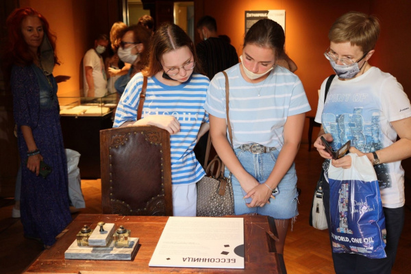 В самарском Музее модерна открылась выставка с мистическим уклоном