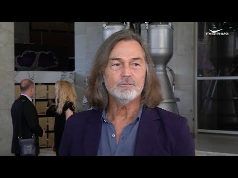 Никас Сафронов подготовил подарок самарским школьникам