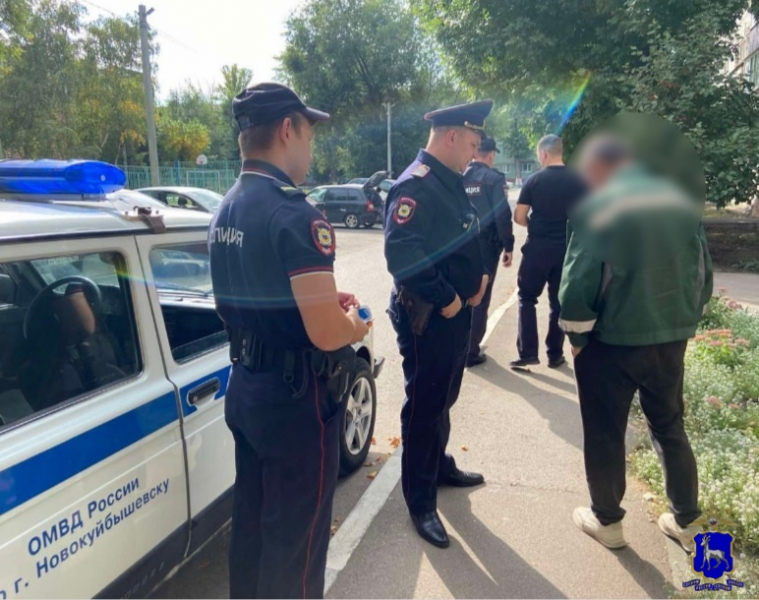 Схватил две бутылки и убежал: в Новокуйбышевске ожидает суда рецидивист