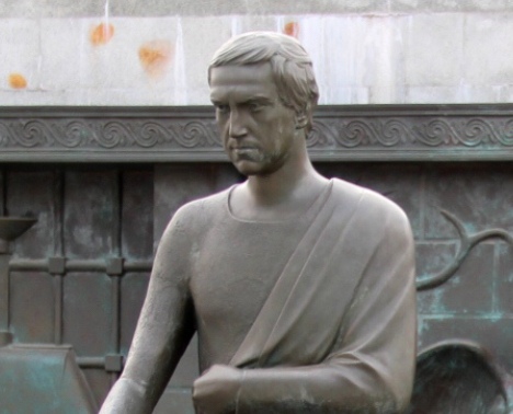 Четыре концерта и два памятника: как Самара помнит Высоцкого