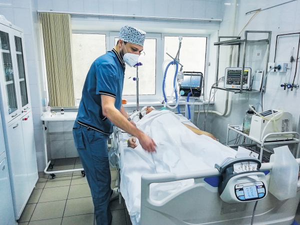 Люди из красной зоны: "Приходится совмещать два профиля"