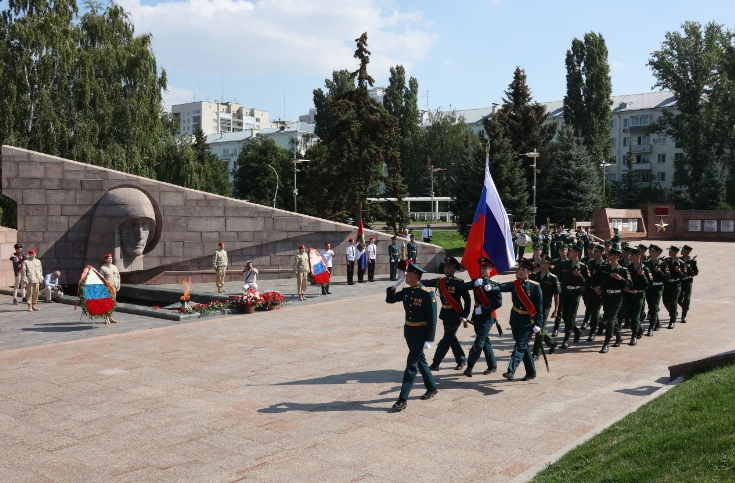 Дмитрий Азаров поддержал инициативу общественников по установке в Самарской области памятника защитникам Донбасса