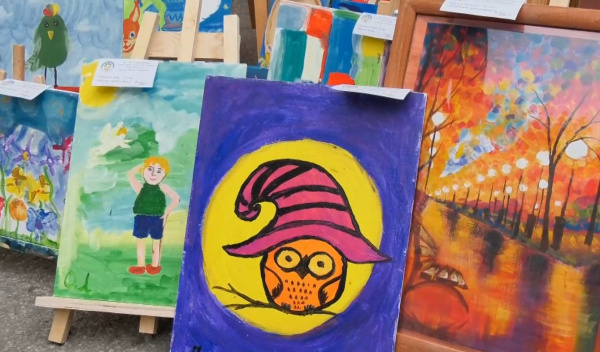 В Самаре открылась выставка картин юных авторов с ОВЗ