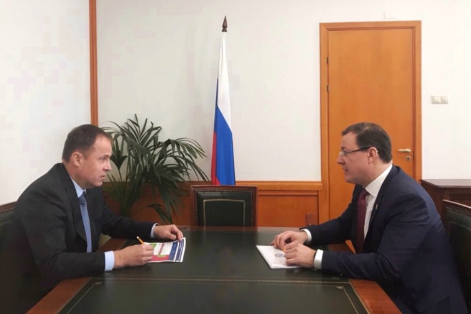 Полномочный представитель Президента РФ в ПФО Игорь Комаров поддержал инициативу Дмитрия Азарова о проведении в Самарской области окружного совещания по комплексному развитию территорий