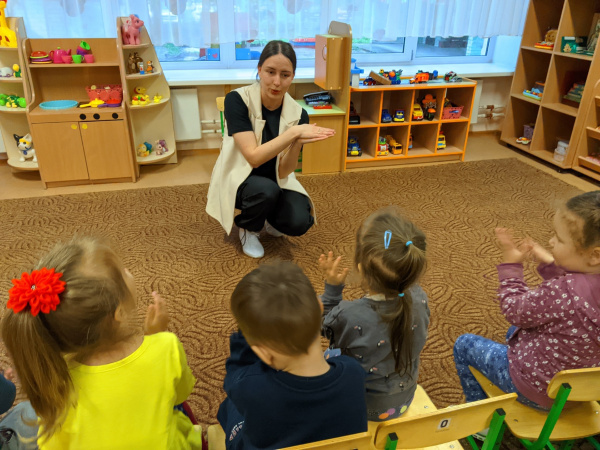 Как в Самарской области помогают в трудоустройстве женам участников СВО