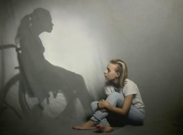 Страхи на фото: дети и подростки с ОВЗ представили своё видение людских фобий