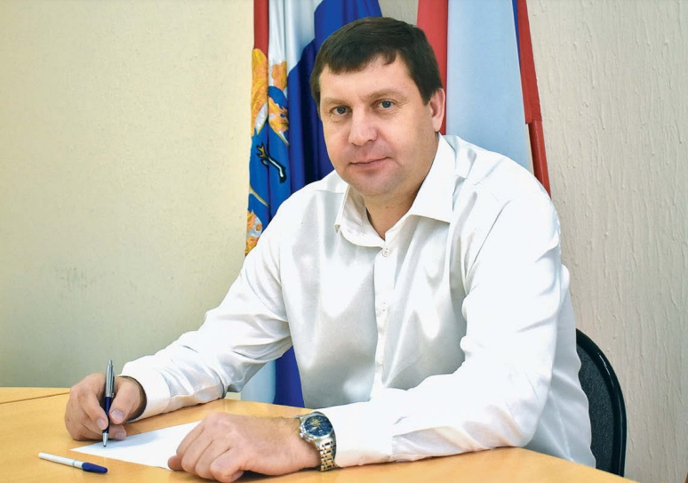 Дмитрий Азаров заявил об отставках главы города Жигулевска и директора "СамРЭК" из-за срыва отопительного сезона